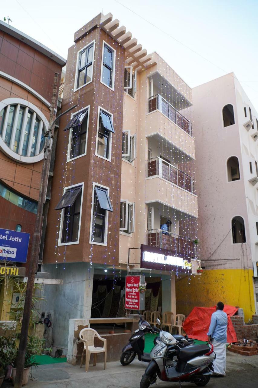 Hotel Jothi Kójamputtúr Exteriér fotografie